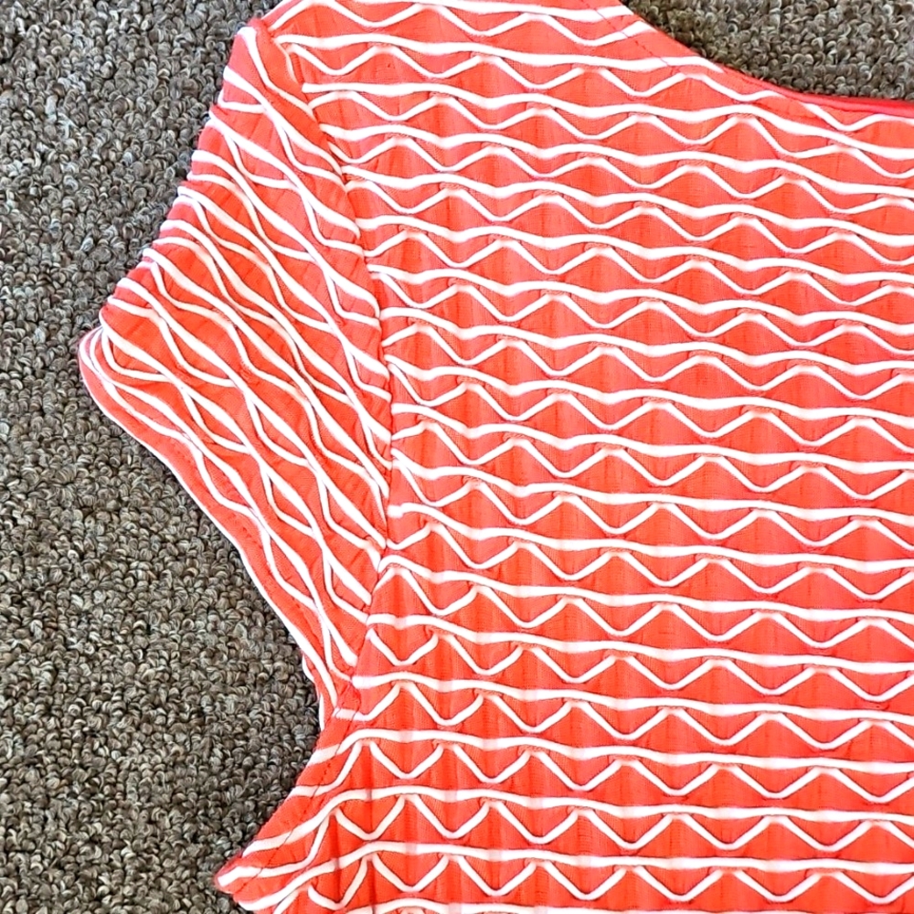 Dress - Picture 8 of 16